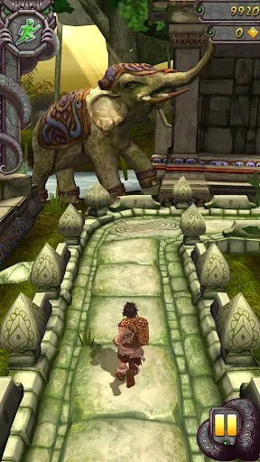 Temple Run 2 screenshot 1